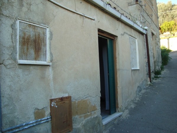 Casa Indipendente in Vendita