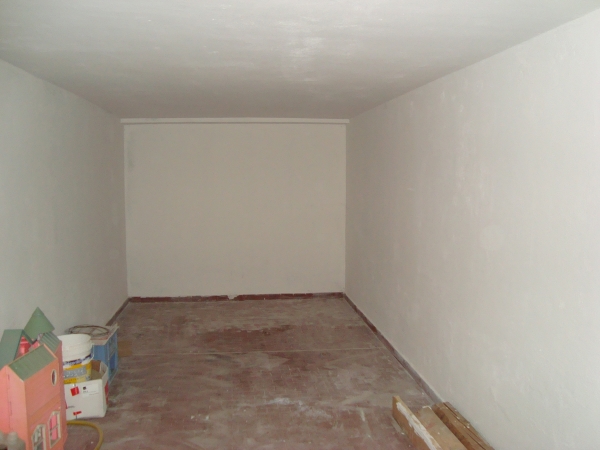 Garage in Vendita