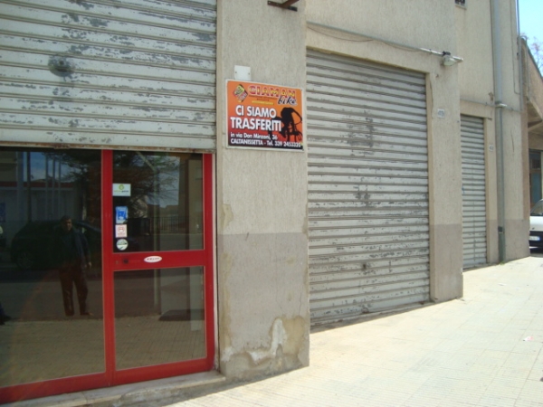 Locale Commerciale in Vendita