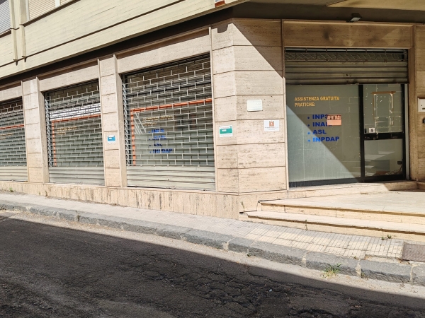 Locale Commerciale in Vendita
